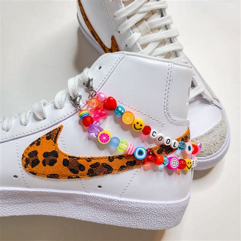 Sneaker charms 